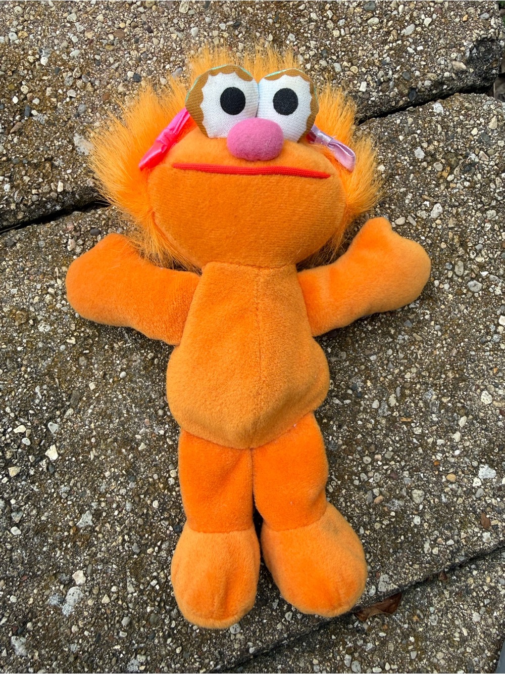 VTG Sesame Street Zoe Plush Character Toy - Soft Kids Stuffed Animal